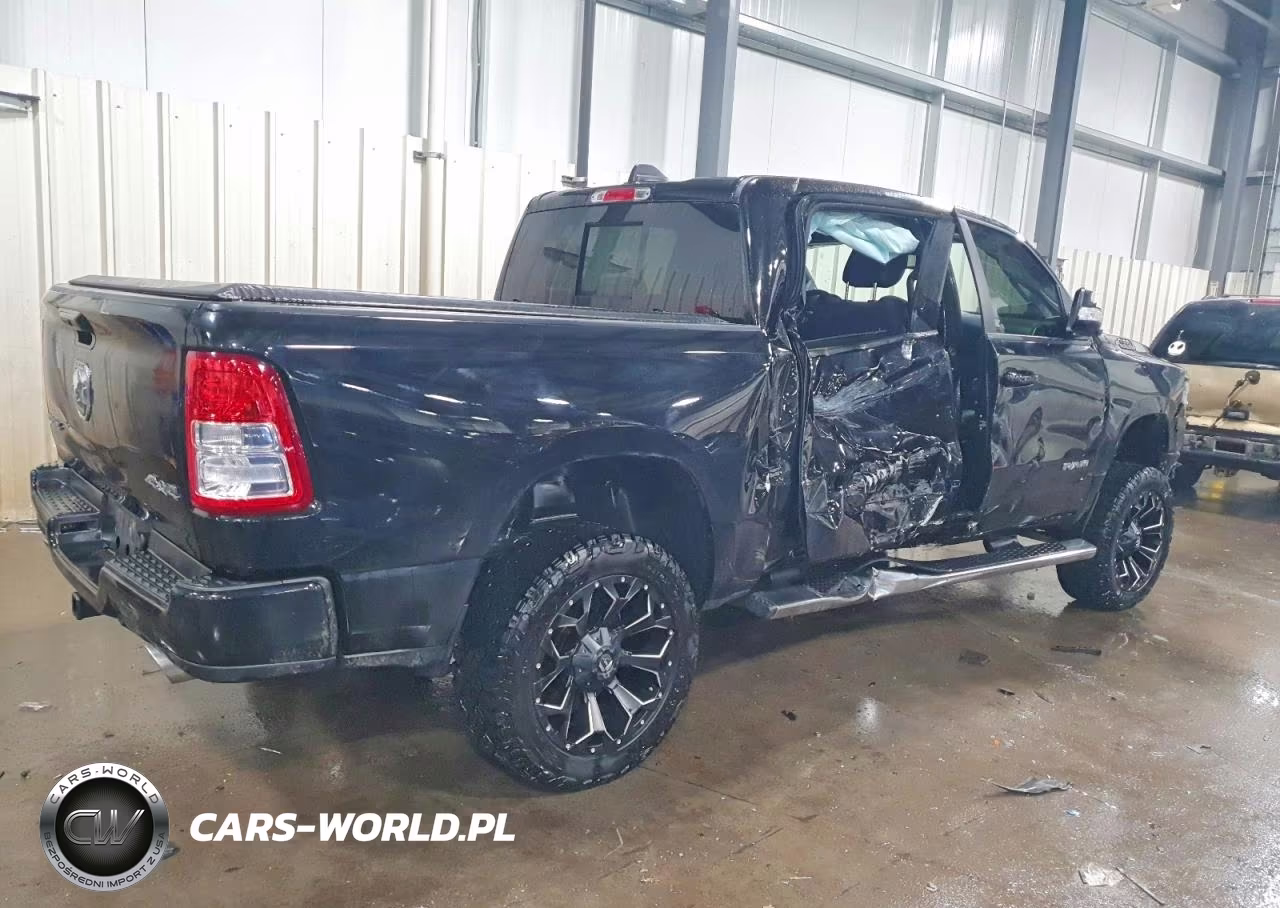 2019 Ram 1500 Big Horn VIN:1C6SRFFT9KN608888 - 3