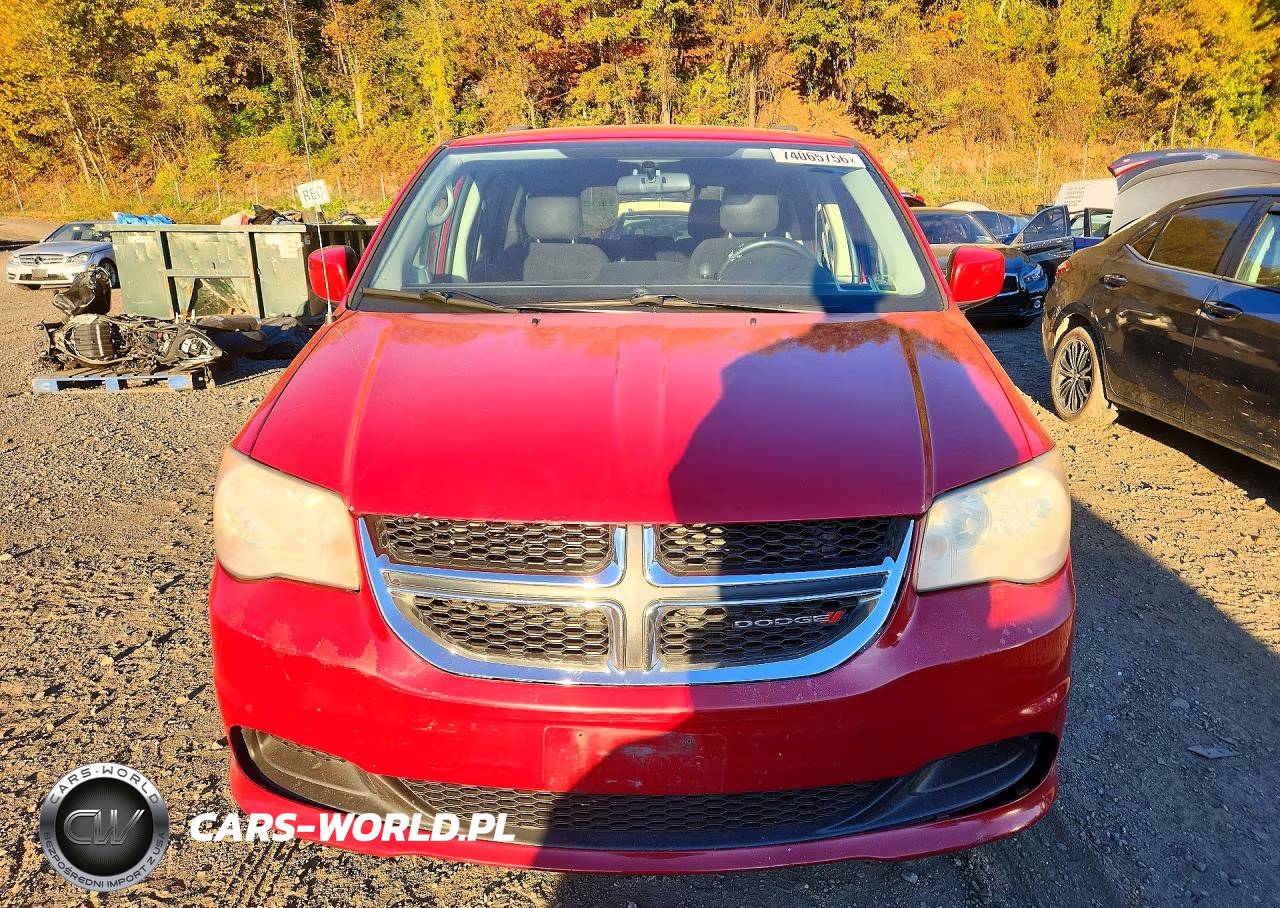 2012 Dodge Grand Caravan Sxt VIN:2C4RDGCG9CR304757 - 5