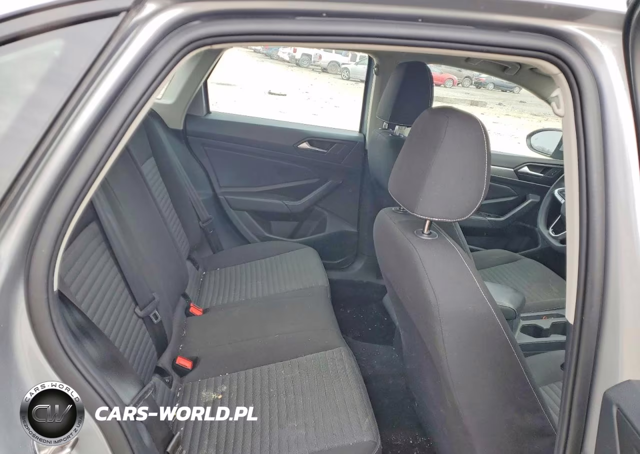 2023 Volkswagen Jetta S VIN:3VW5M7BU3PM030987 - 10