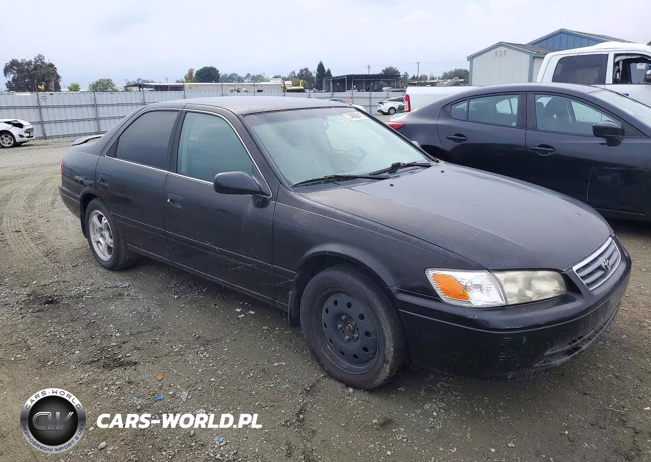 2000 Toyota Camry Le VIN:JT2BG22K1Y0398774 - 4