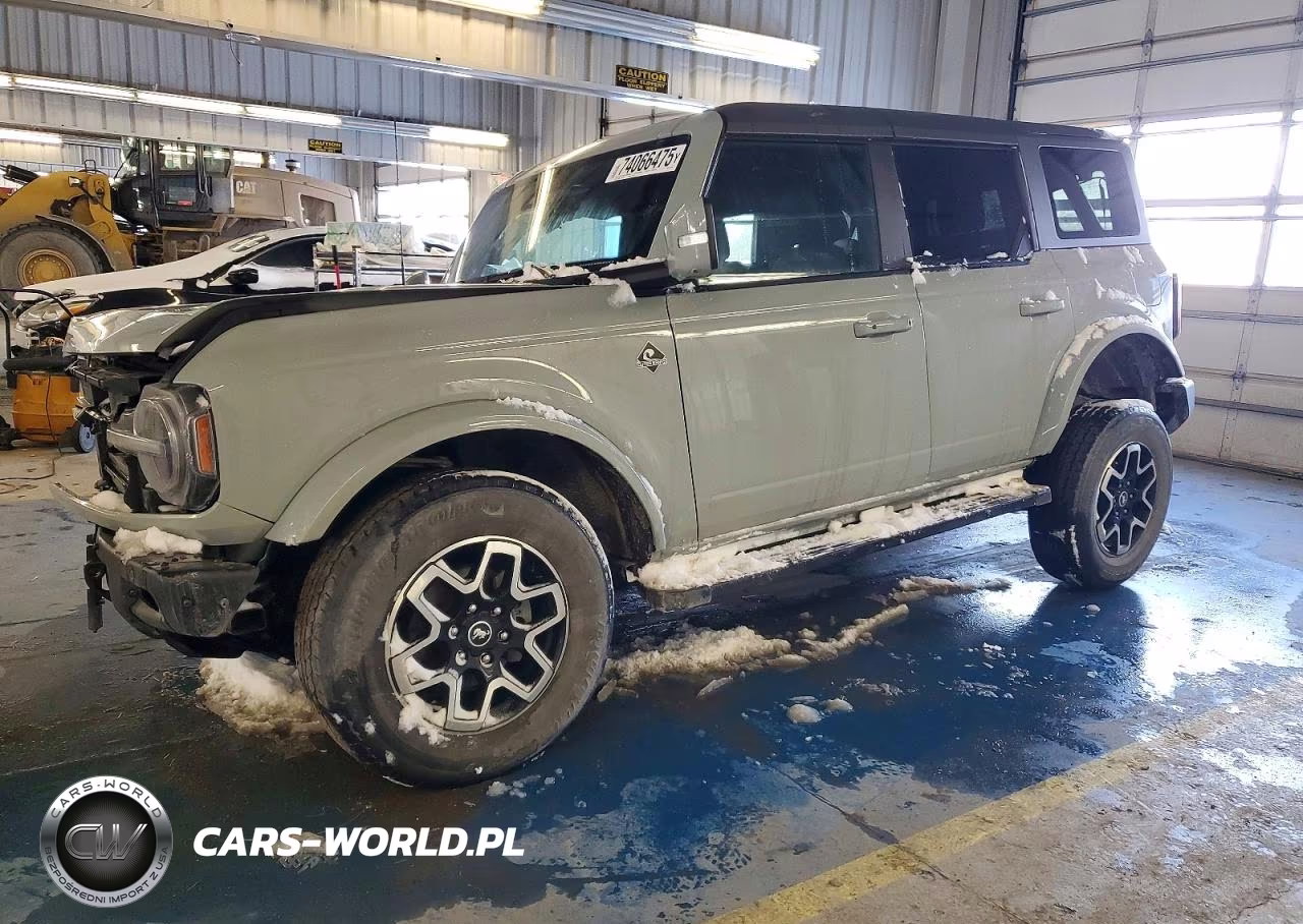 2022 Ford Bronco Base