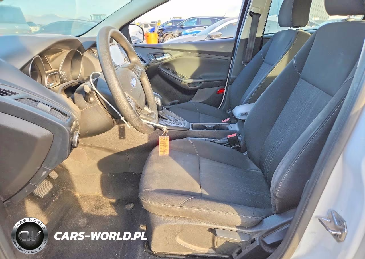 2017 Ford Focus Se VIN:1FADP3K2XHL206083 - 7