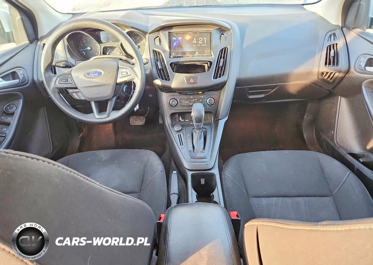 2017 Ford Focus Se VIN:1FADP3K2XHL206083 - 8