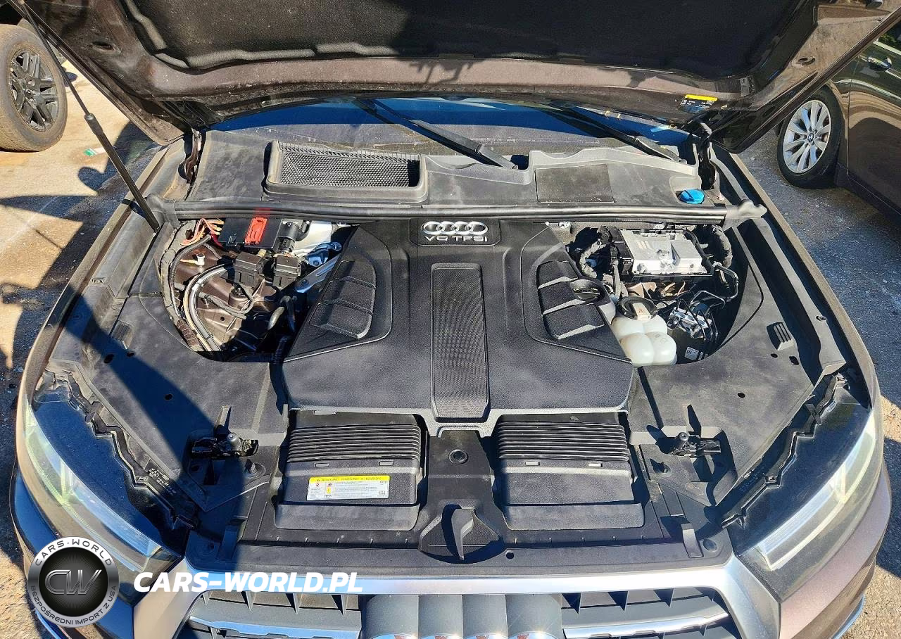 2018 Audi Q7 Premium Plus VIN:WA1LAAF79JD007182 - 11