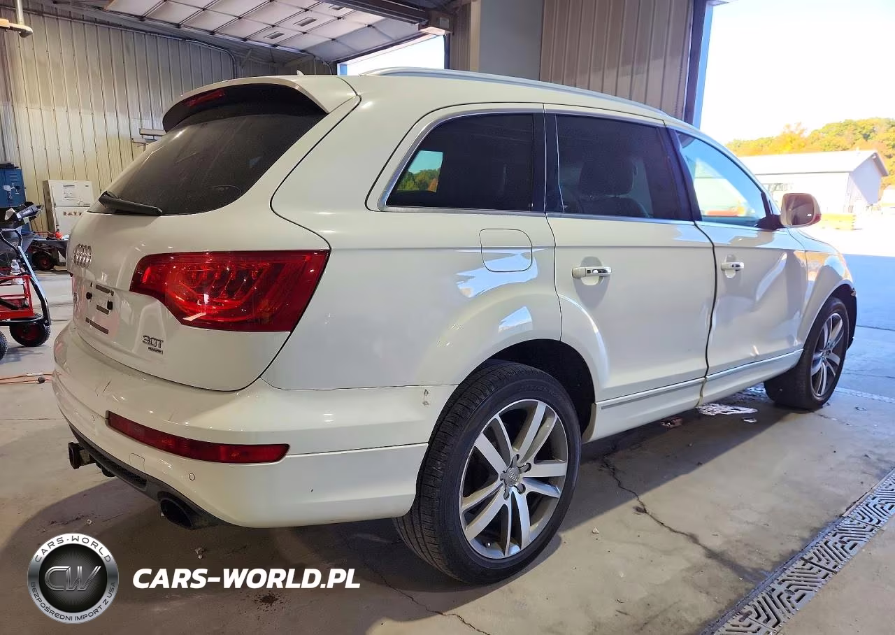 2014 Audi Q7 Premium Plus VIN:WA1LGAFE2ED006331 - 3