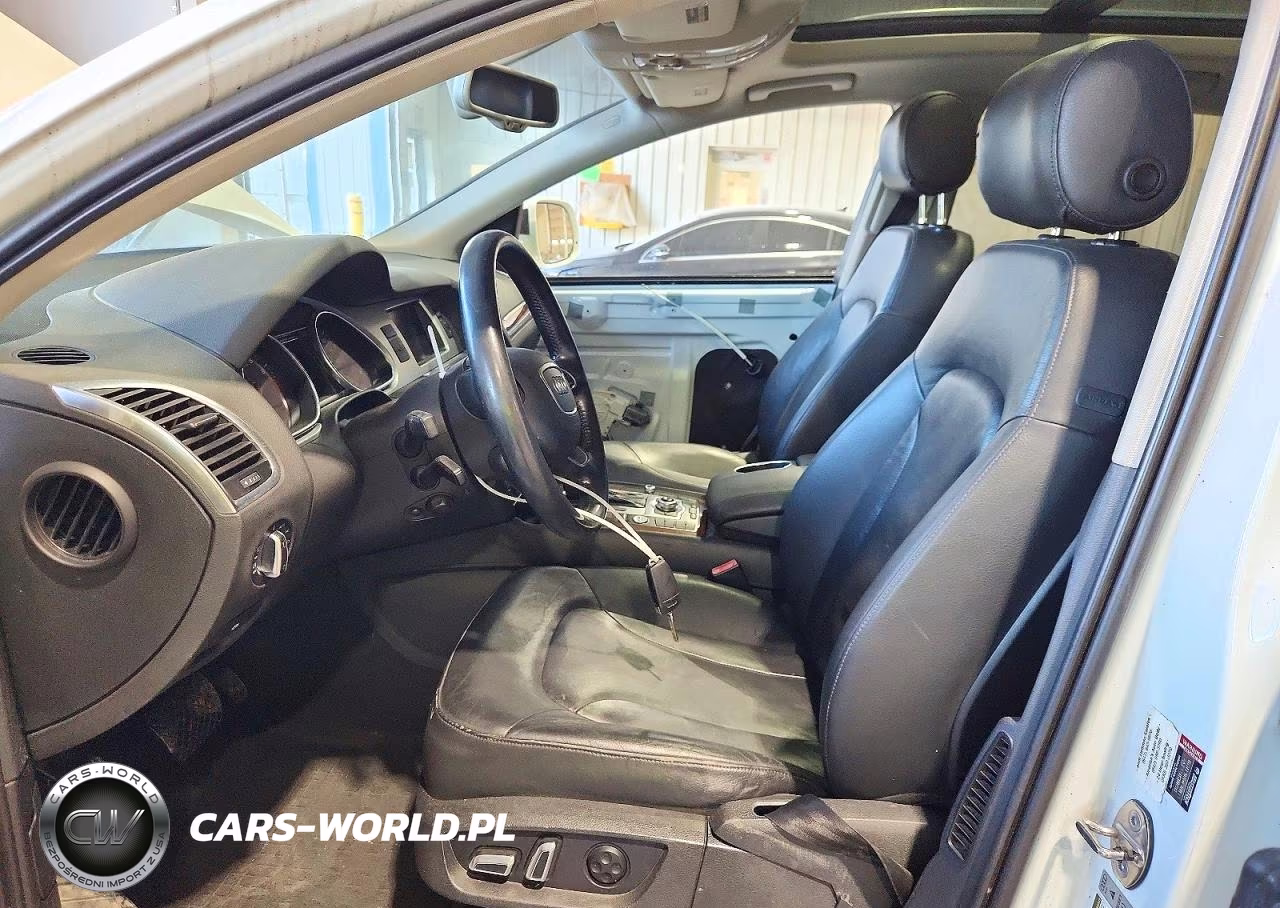 2014 Audi Q7 Premium Plus VIN:WA1LGAFE2ED006331 - 7