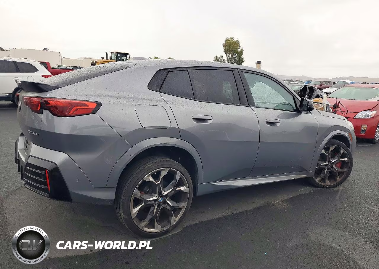 2025 BMW X2 xDrive28I VIN:WBX63GM04S5217001 - 3