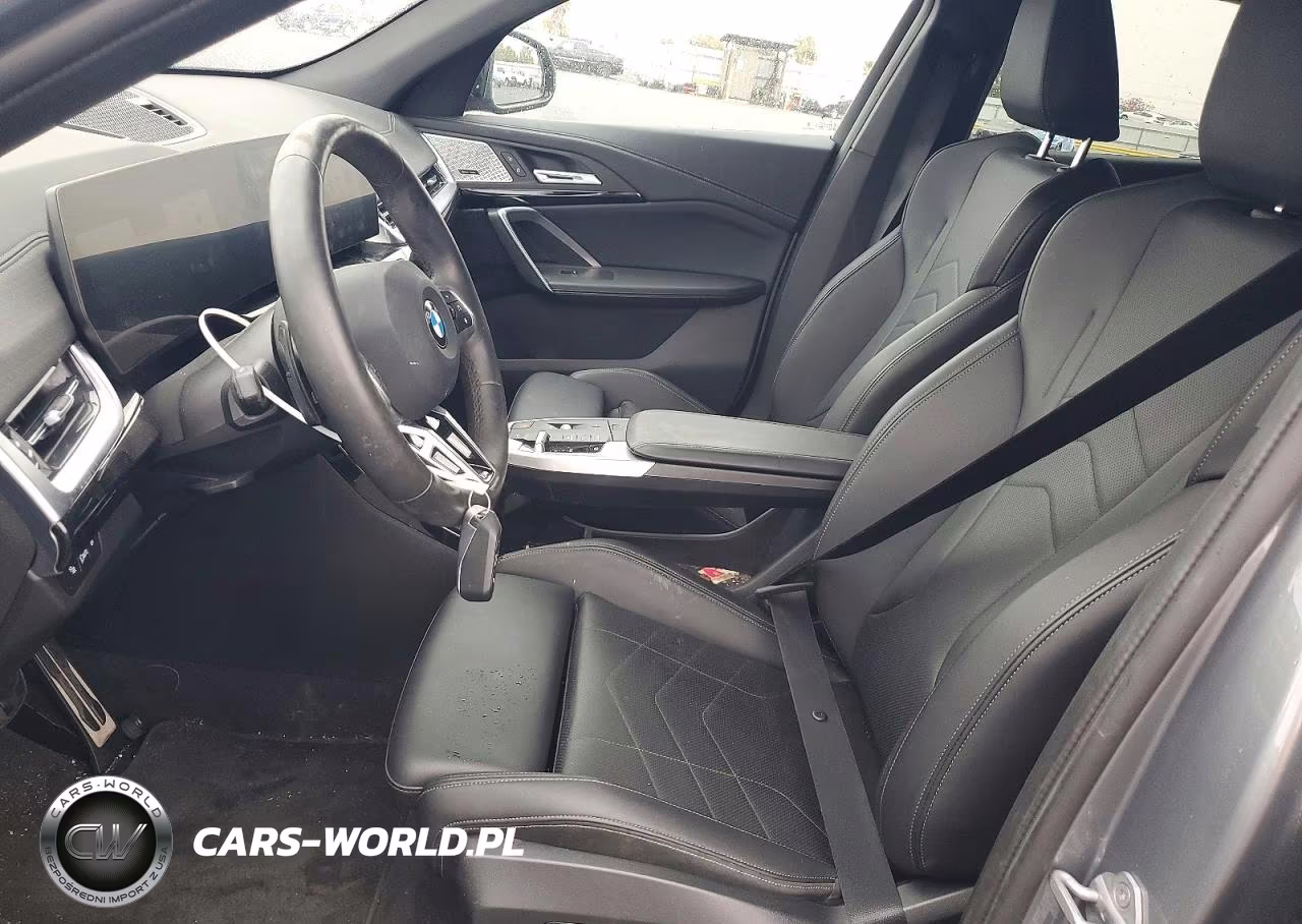 2025 BMW X2 xDrive28I VIN:WBX63GM04S5217001 - 7