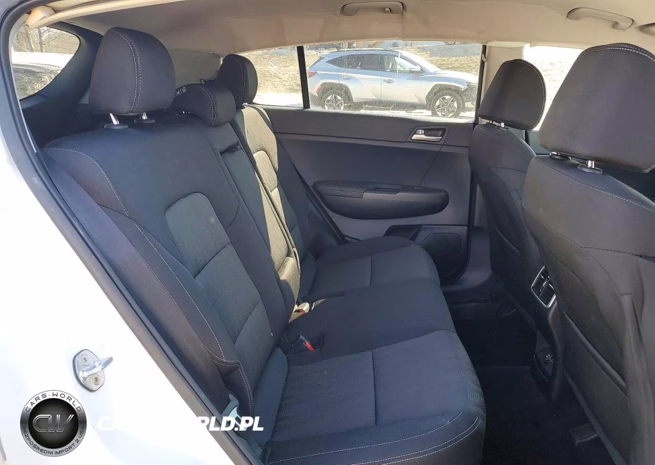 2020 Kia Sportage Lx VIN:KNDPMCAC1L7743422 - 11