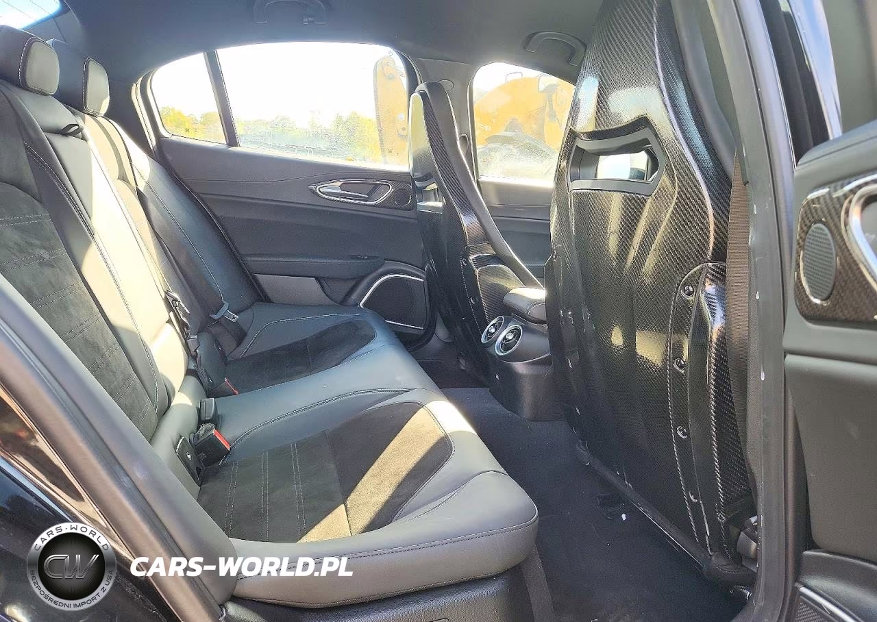 2023 Alfa Romeo Giulia Quadrifoglio VIN:ZARFAMEVXP7676787 - 10