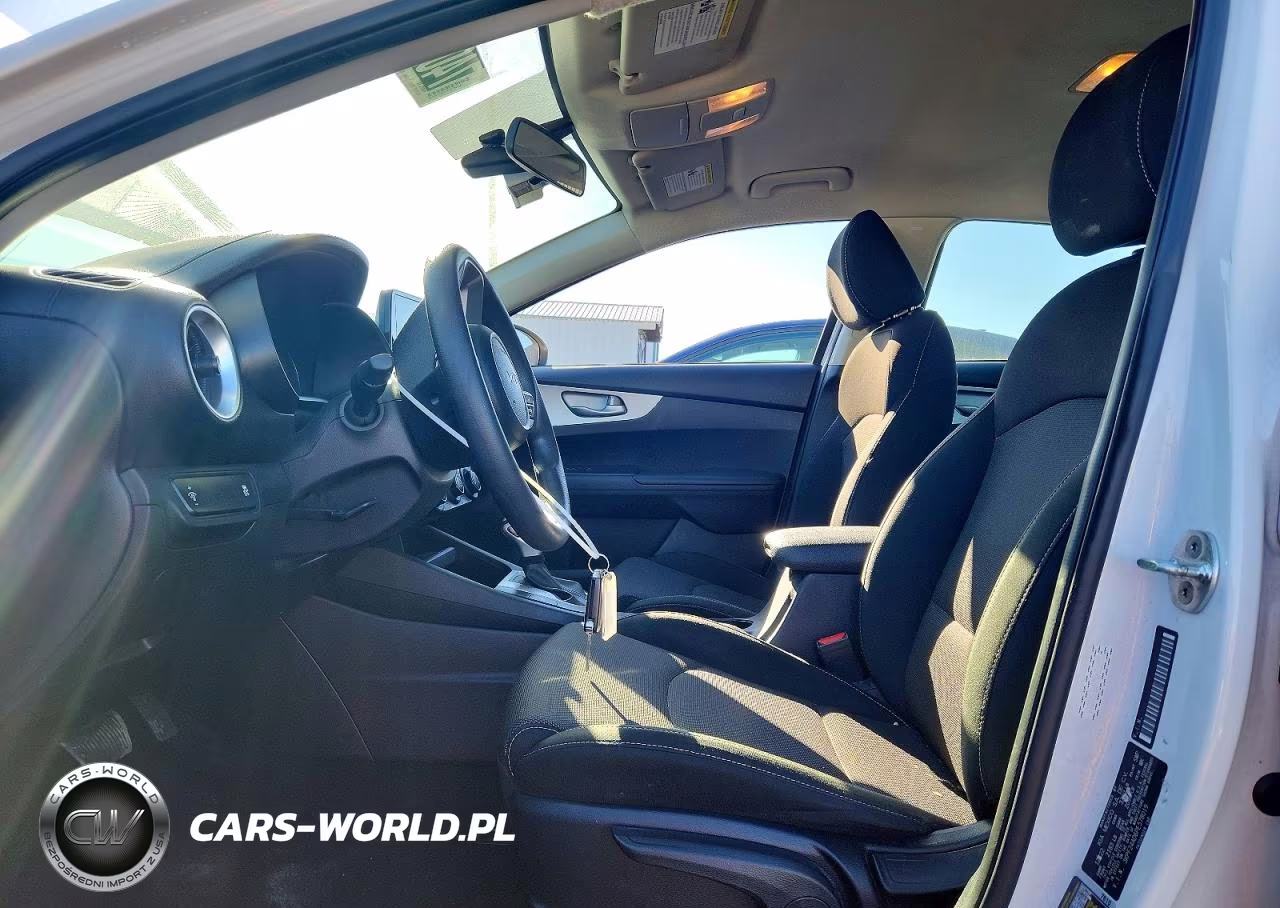2023 Kia Forte Lxs VIN:3KPF24AD6PE578019 - 7