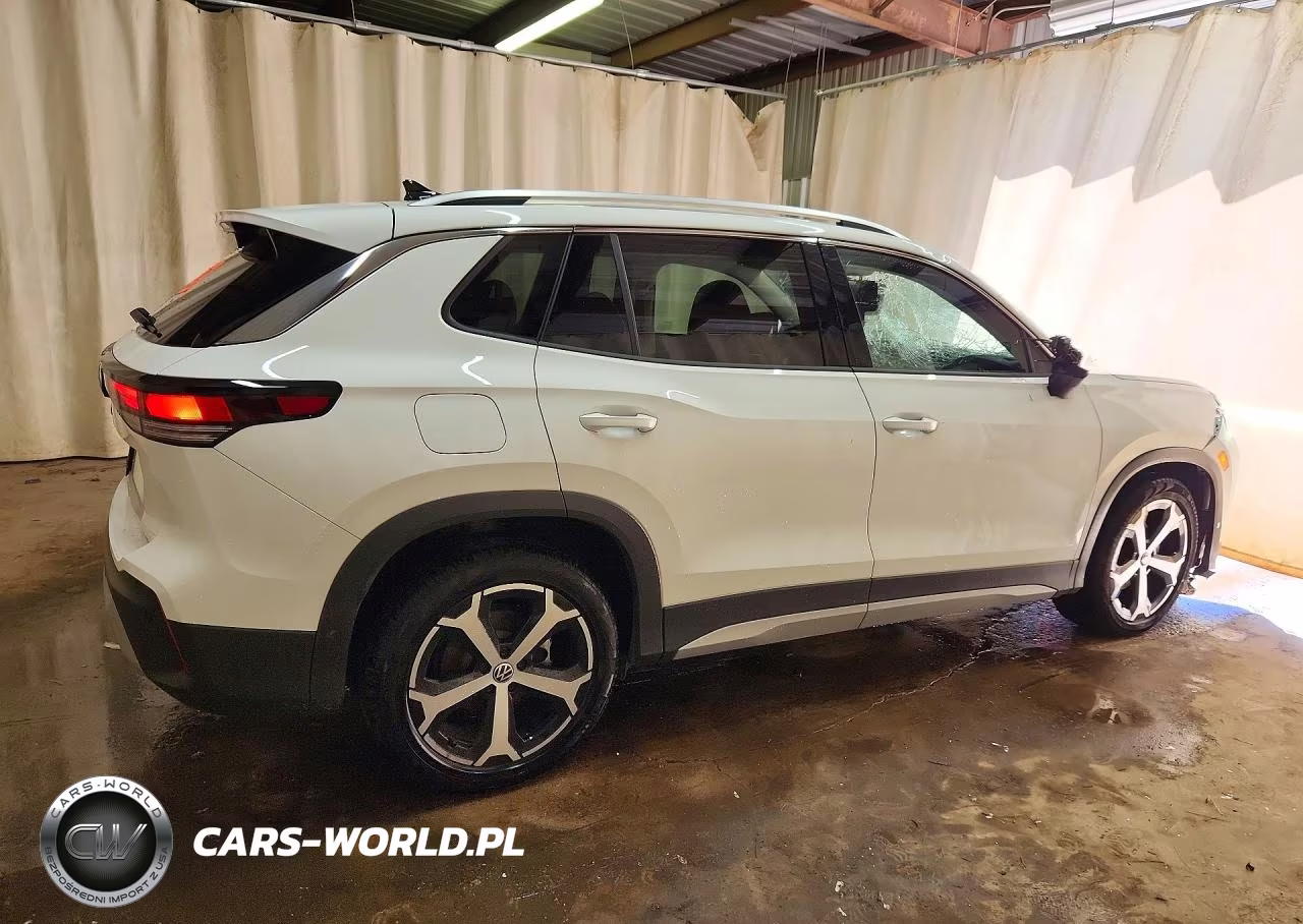 2026 Volkswagen Tiguan Se VIN:3VVFR7RM8TM050212 - 3