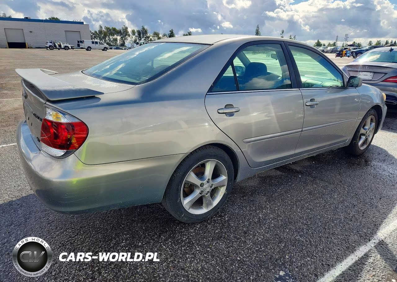 2005 Toyota Camry Se V6 VIN:4T1BA32K25U064137 - 3
