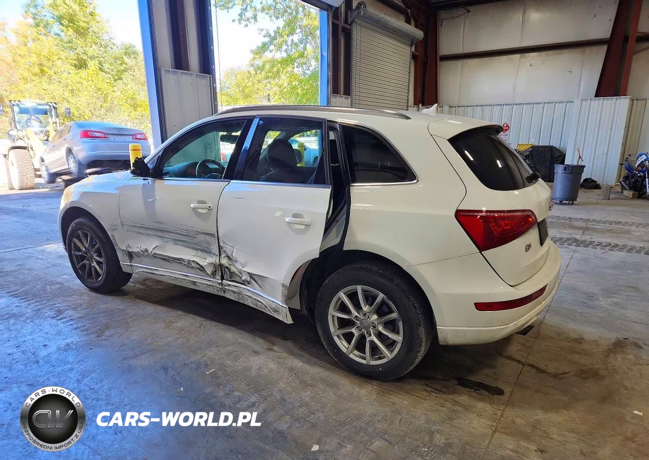 2011 Audi Q5 Premium Plus VIN:WA1LFAFP8BA057821 - 2