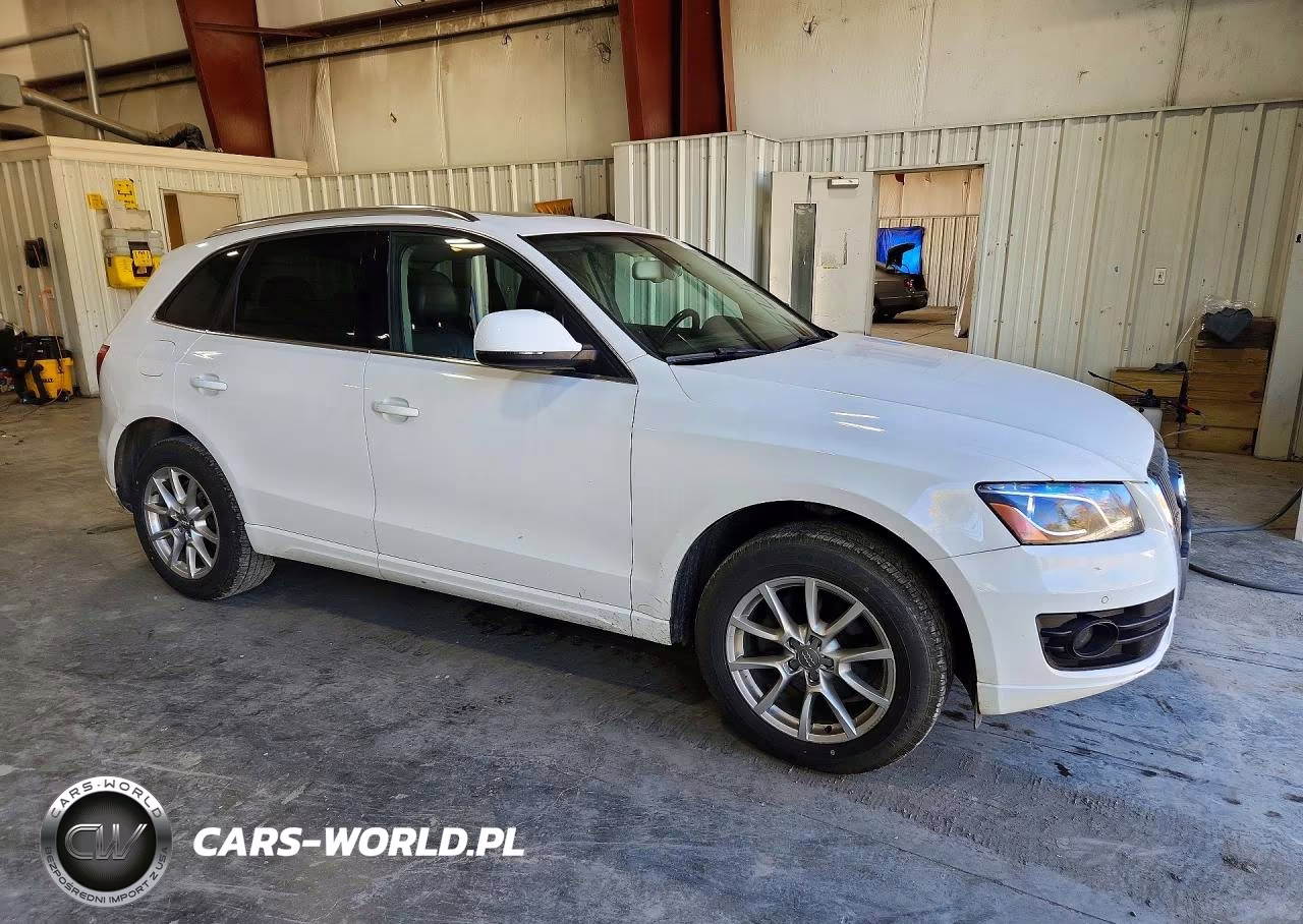 2011 Audi Q5 Premium Plus VIN:WA1LFAFP8BA057821 - 4