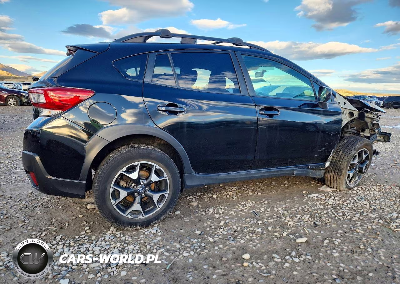 2019 Subaru Crosstrek Premium VIN:JF2GTACC9K8324782 - 3