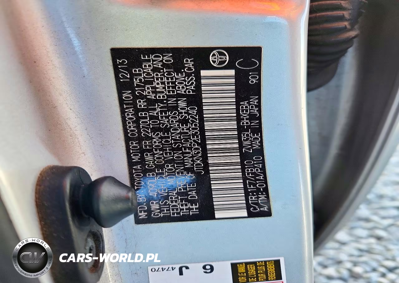 2014 Toyota Prius Plug-In Hybrid Base VIN:JTDKN3DP2E3052240 - 12