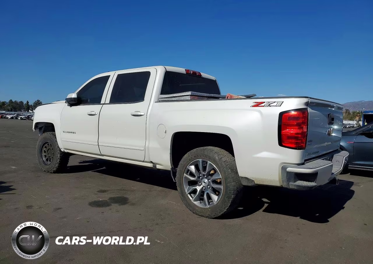 2018 Chevrolet Silverado 1500 2Lt VIN:3GCUKREC0JG479729 - 2