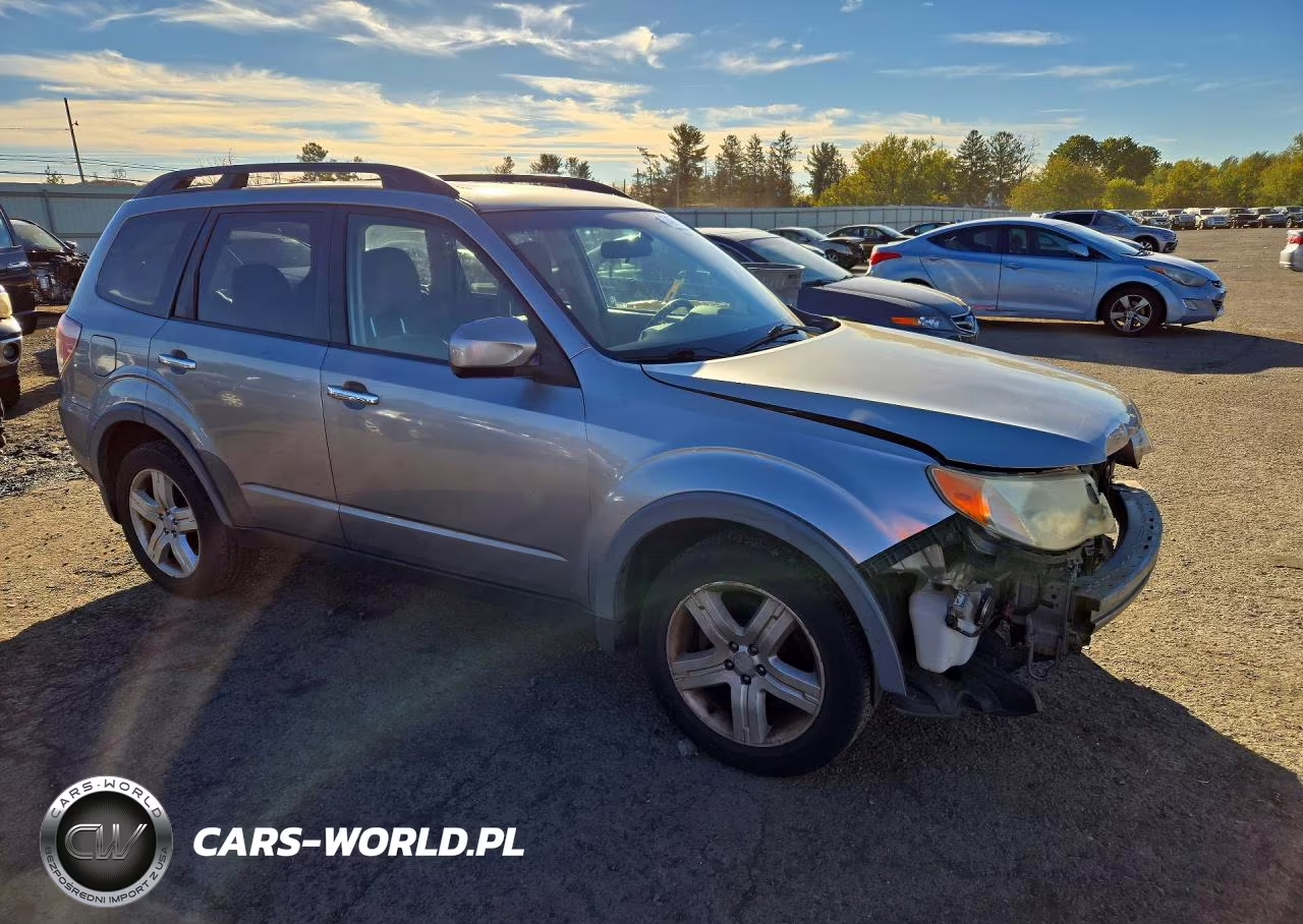 2010 Subaru Forester 2.5X Premium VIN:JF2SH6CC6AH765146 - 4