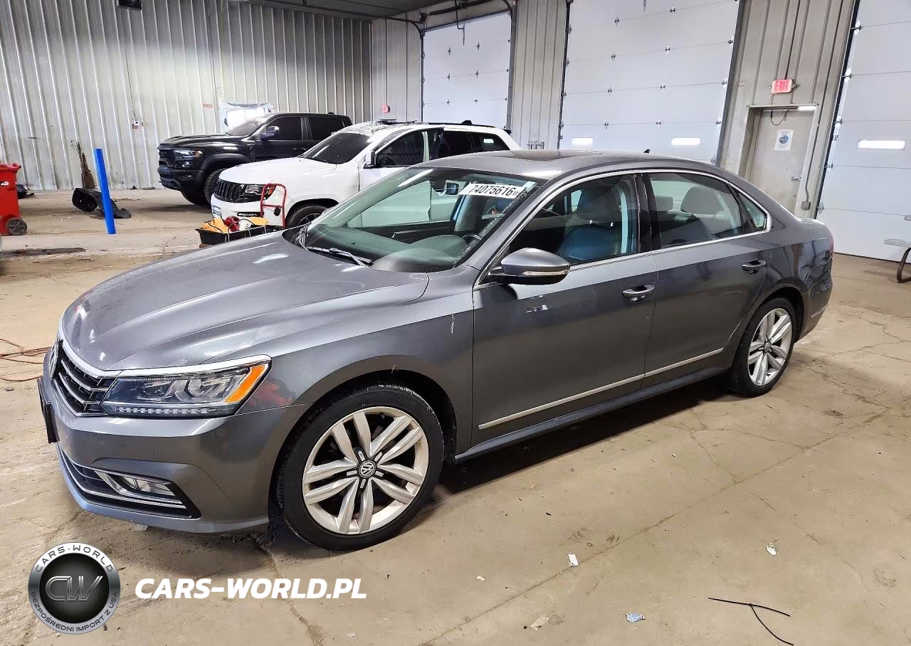 2017 Volkswagen Passat Se VIN:1VWGT7A35HC040492 - 1