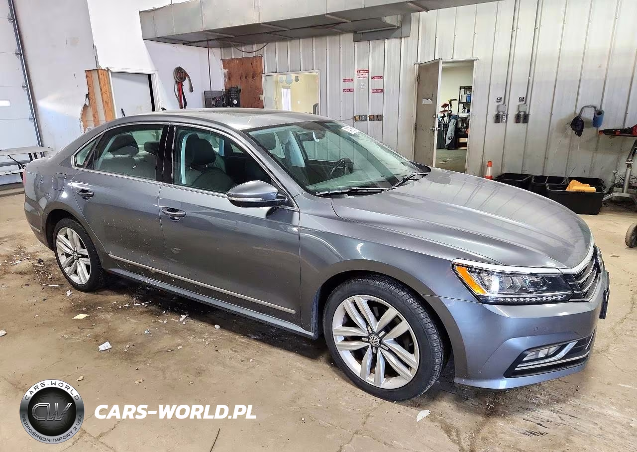 2017 Volkswagen Passat Se VIN:1VWGT7A35HC040492 - 4