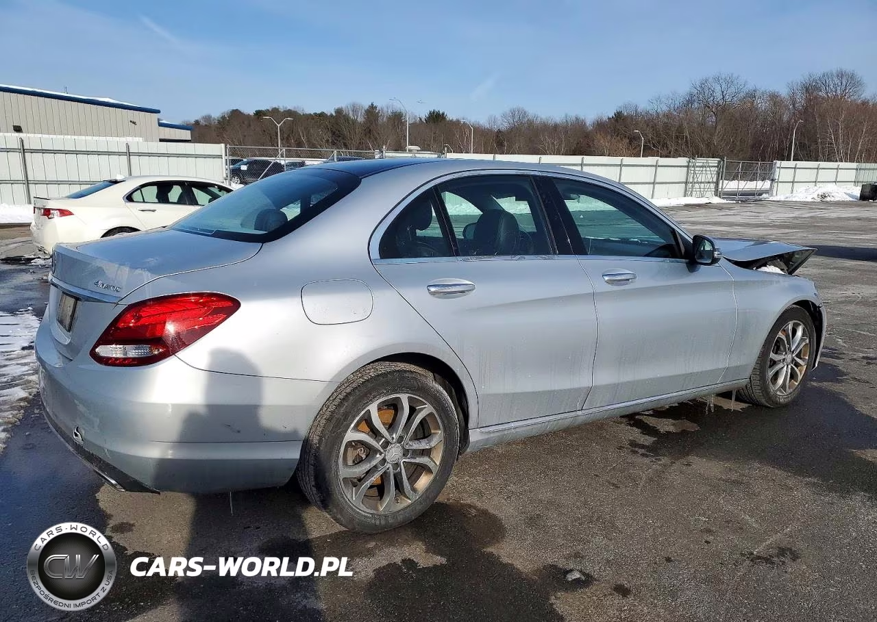 2017 Mercedes-Benz C 300 4Matic VIN:55SWF4KBXHU206839 - 3