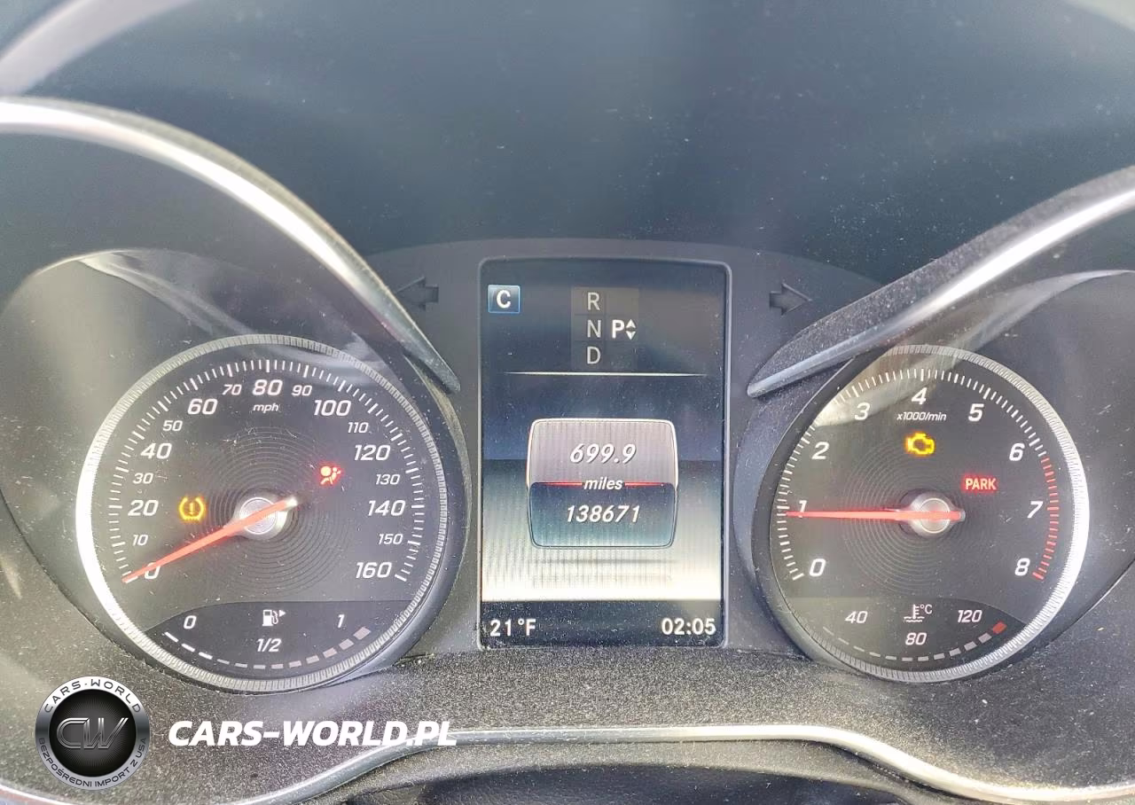2017 Mercedes-Benz C 300 4Matic VIN:55SWF4KBXHU206839 - 9