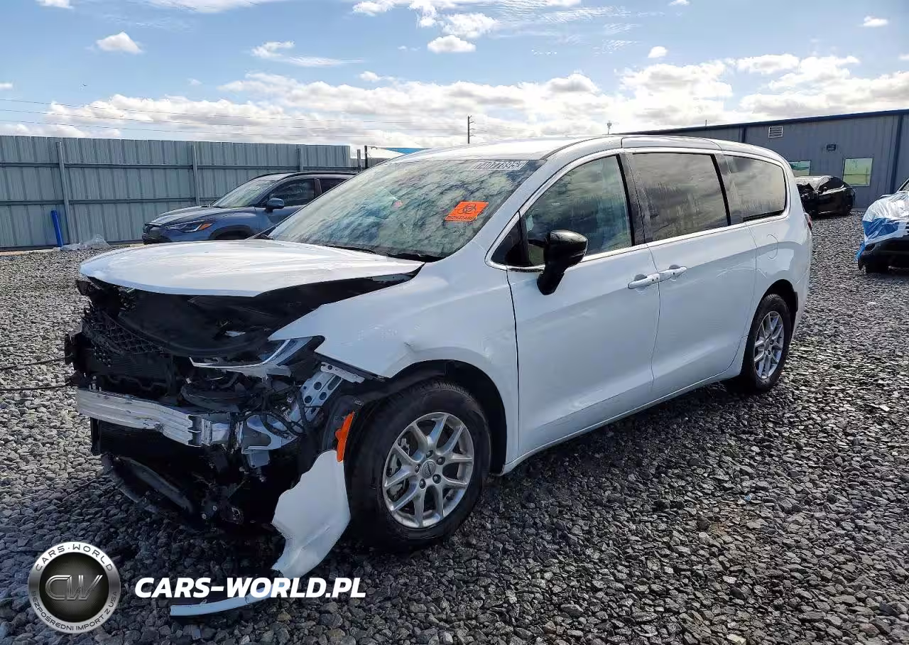 2024 Chrysler Pacifica Touring L