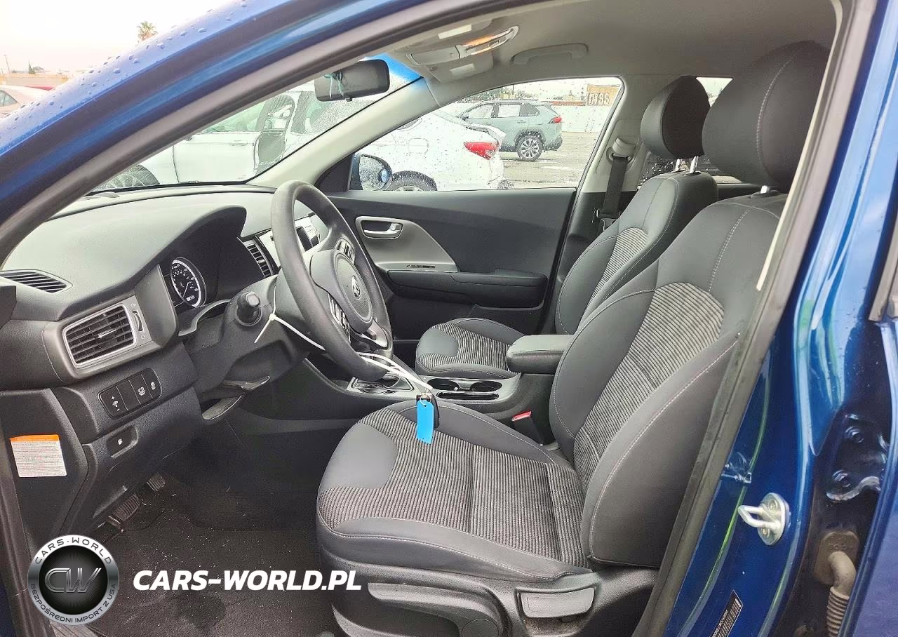 2019 Kia Niro Lx VIN:KNDCB3LC3K5243094 - 7