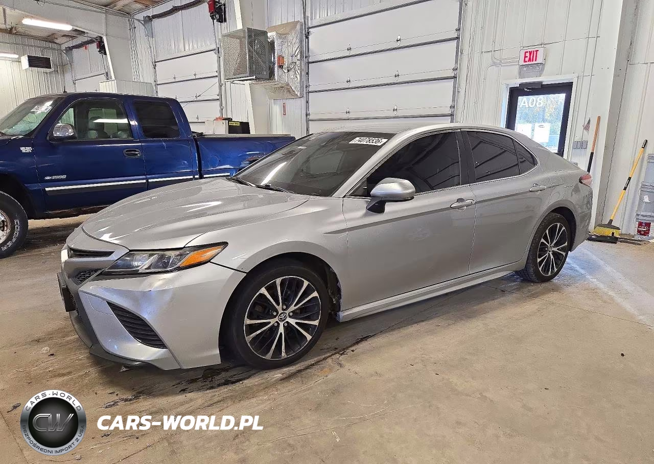 2019 Toyota Camry Se VIN:4T1B11HK9KU227972 - 1