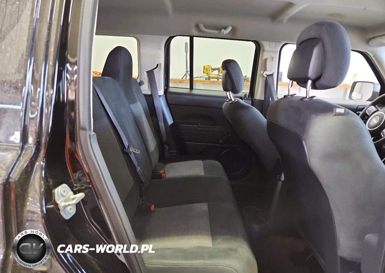 2016 Jeep Patriot Sport VIN:1C4NJPBA0GD678350 - 11