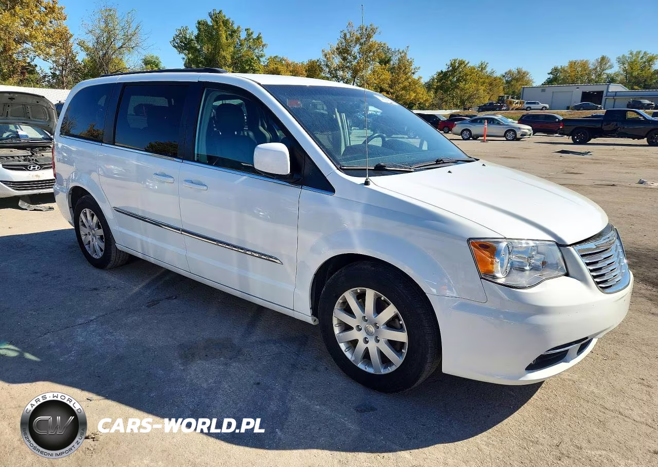 2014 Chrysler Town & Country Touring VIN:2C4RC1BG8ER317455 - 4