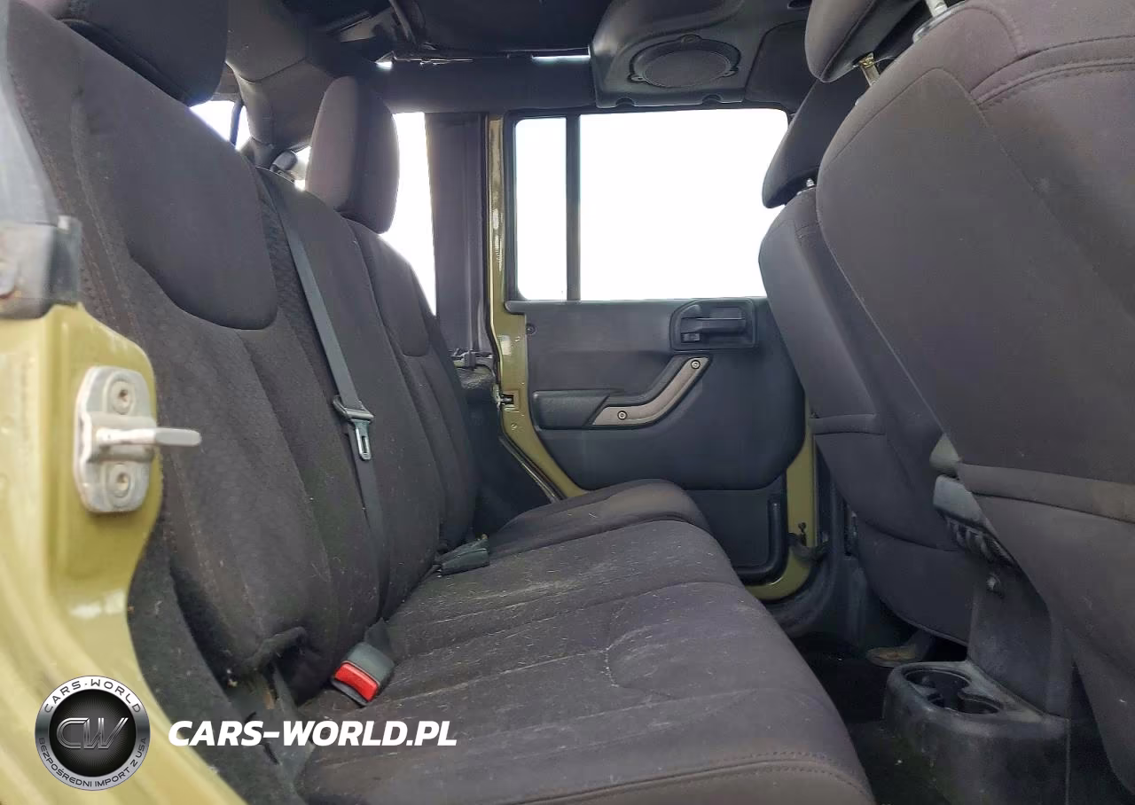 2013 Jeep Wrangler Unlimited Sport VIN:1C4BJWDG4DL627336 - 11