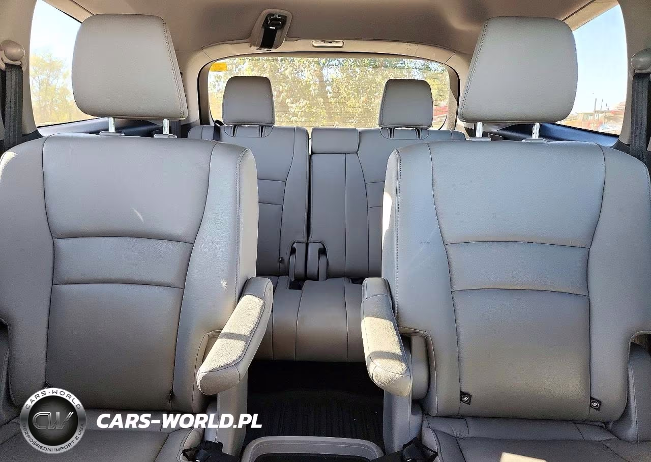 2019 Honda Pilot Touring VIN:5FNYF6H65KB001954 - 10