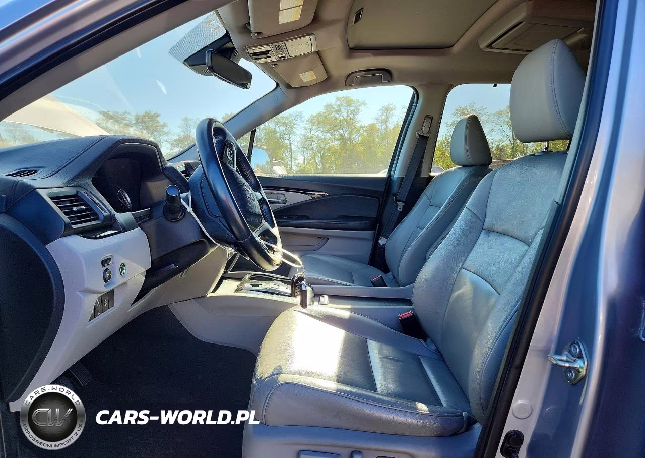 2019 Honda Pilot Touring VIN:5FNYF6H65KB001954 - 7