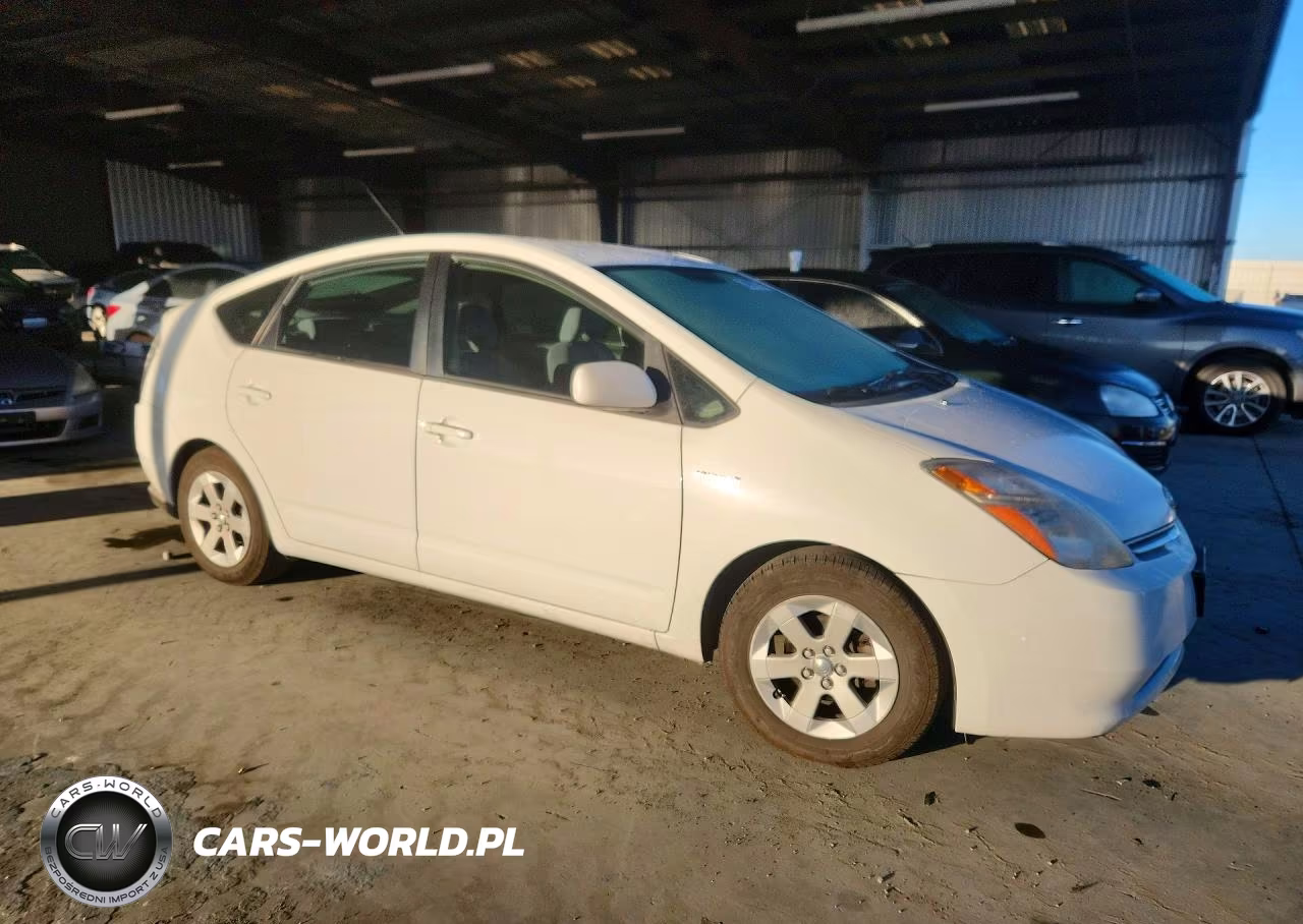 2008 Toyota Prius Base VIN:JTDKB20UX87707854 - 4
