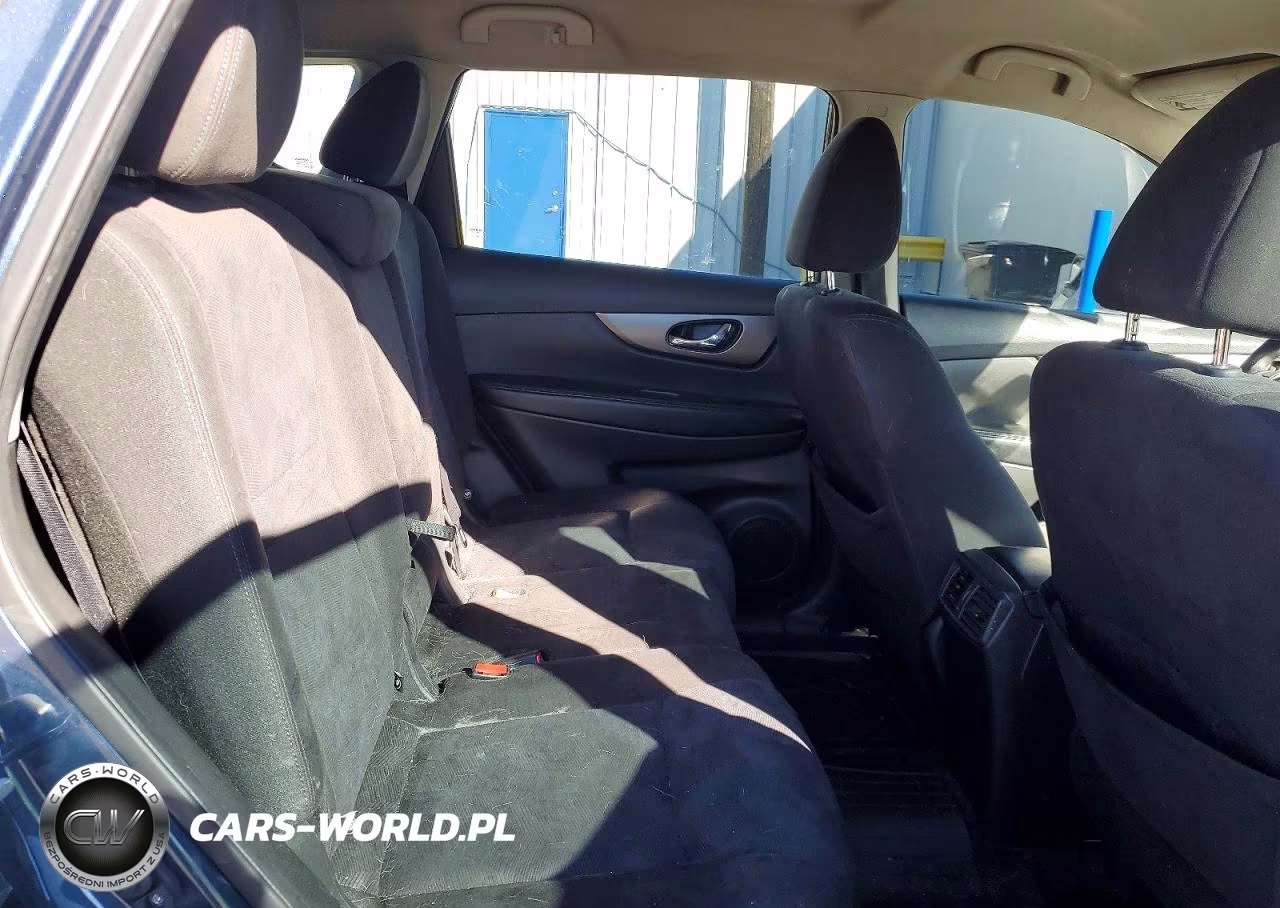 2015 Nissan Rogue S VIN:KNMAT2MV7FP567724 - 10
