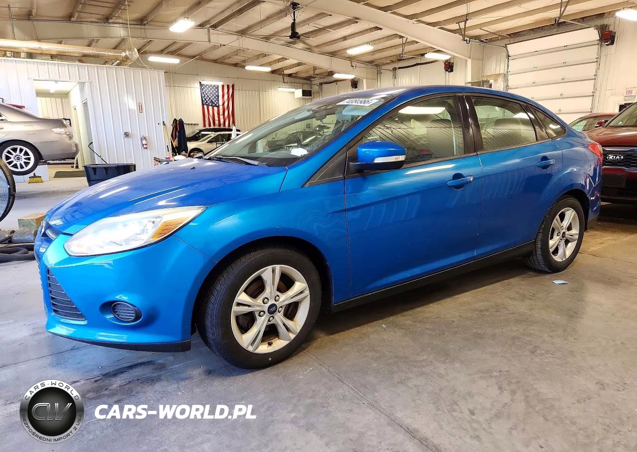 2013 Ford Focus Se VIN:1FADP3F27DL296104 - 1