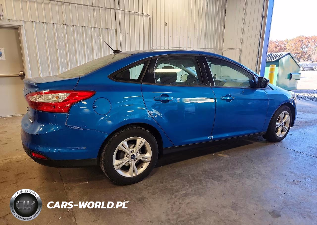 2013 Ford Focus Se VIN:1FADP3F27DL296104 - 3