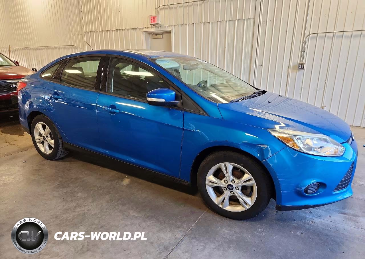 2013 Ford Focus Se VIN:1FADP3F27DL296104 - 4