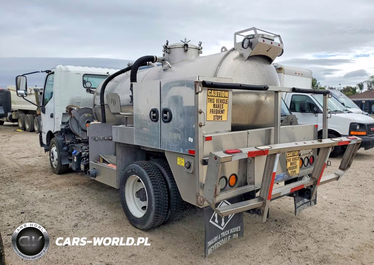 2020 Hino 195 Vacuum Truck VIN:JHHHDM2H3LK004793 - 3