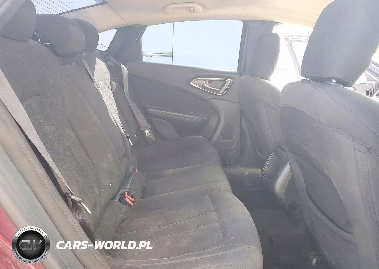 2016 Chrysler 200 Lx VIN:1C3CCCFB3GN181921 - 10