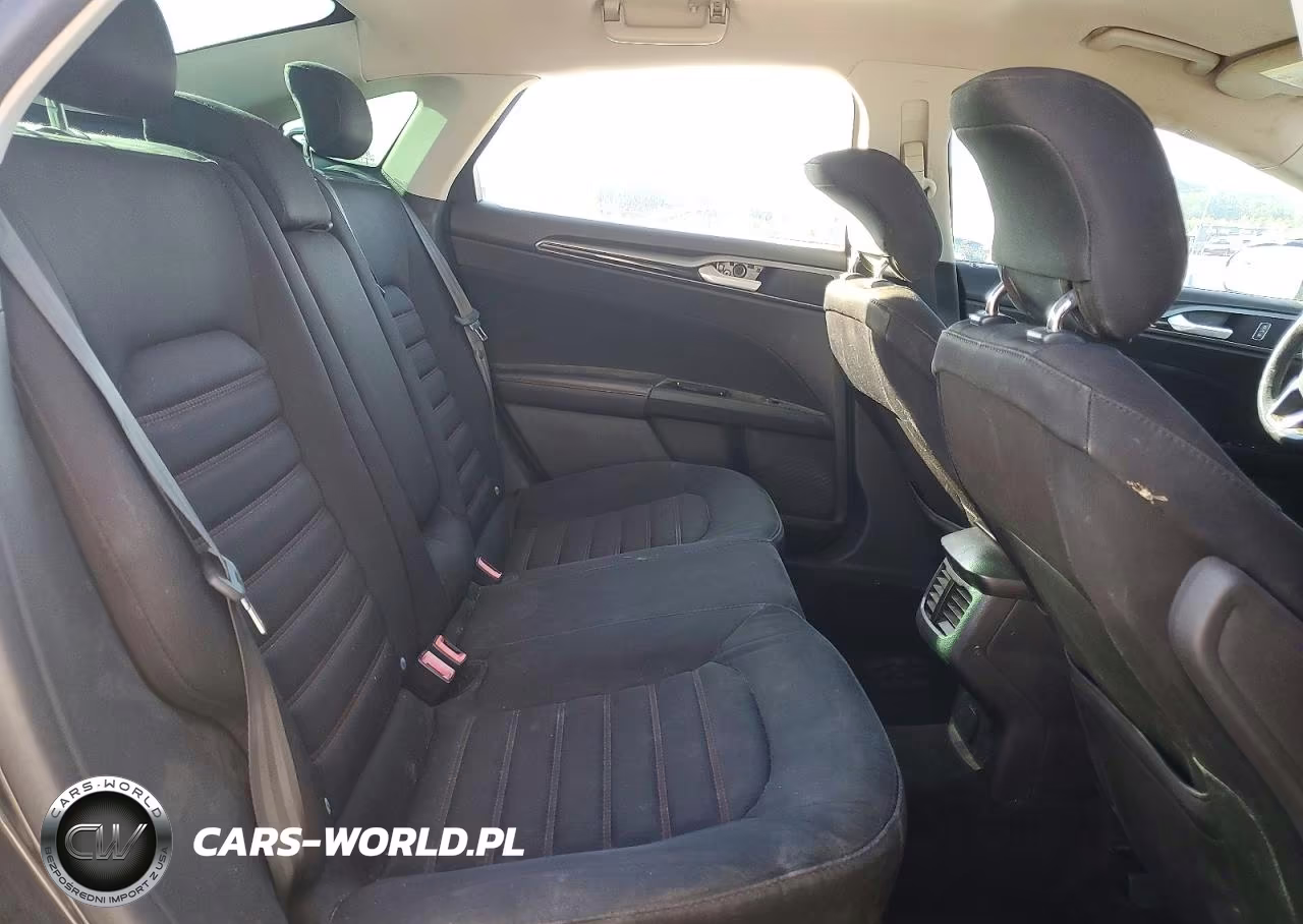 2014 Ford Fusion Se VIN:1FA6P0H72E5351886 - 10