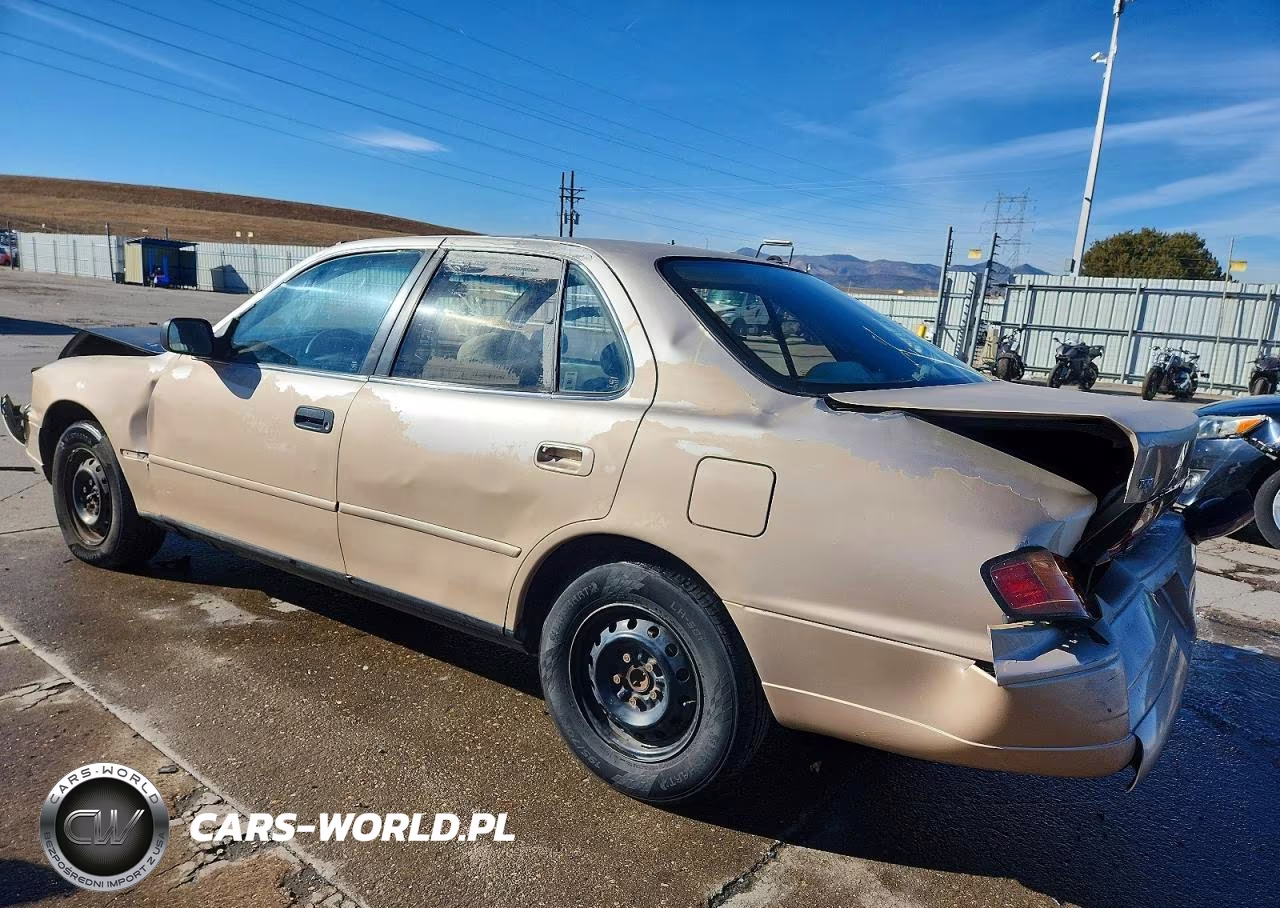 1994 Toyota Camry Le VIN:4T1SK12E7RU331032 - 2