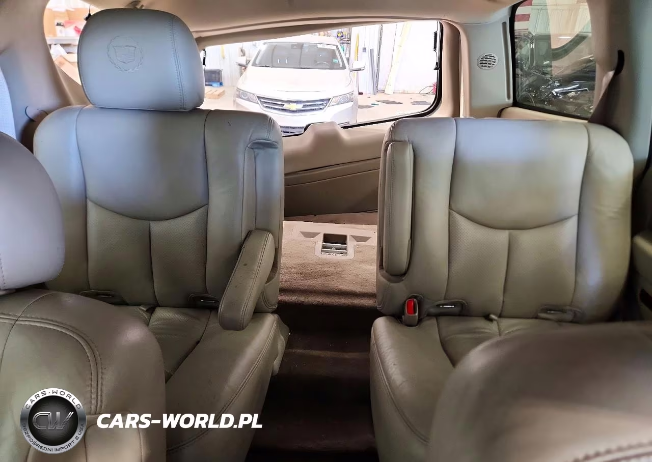 2005 Cadillac Escalade Luxury VIN:1GYEK63N95R267127 - 10