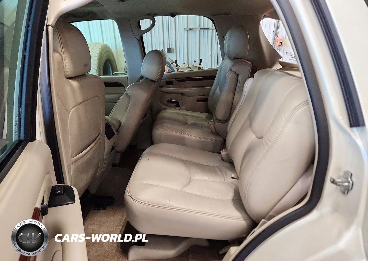 2005 Cadillac Escalade Luxury VIN:1GYEK63N95R267127 - 11