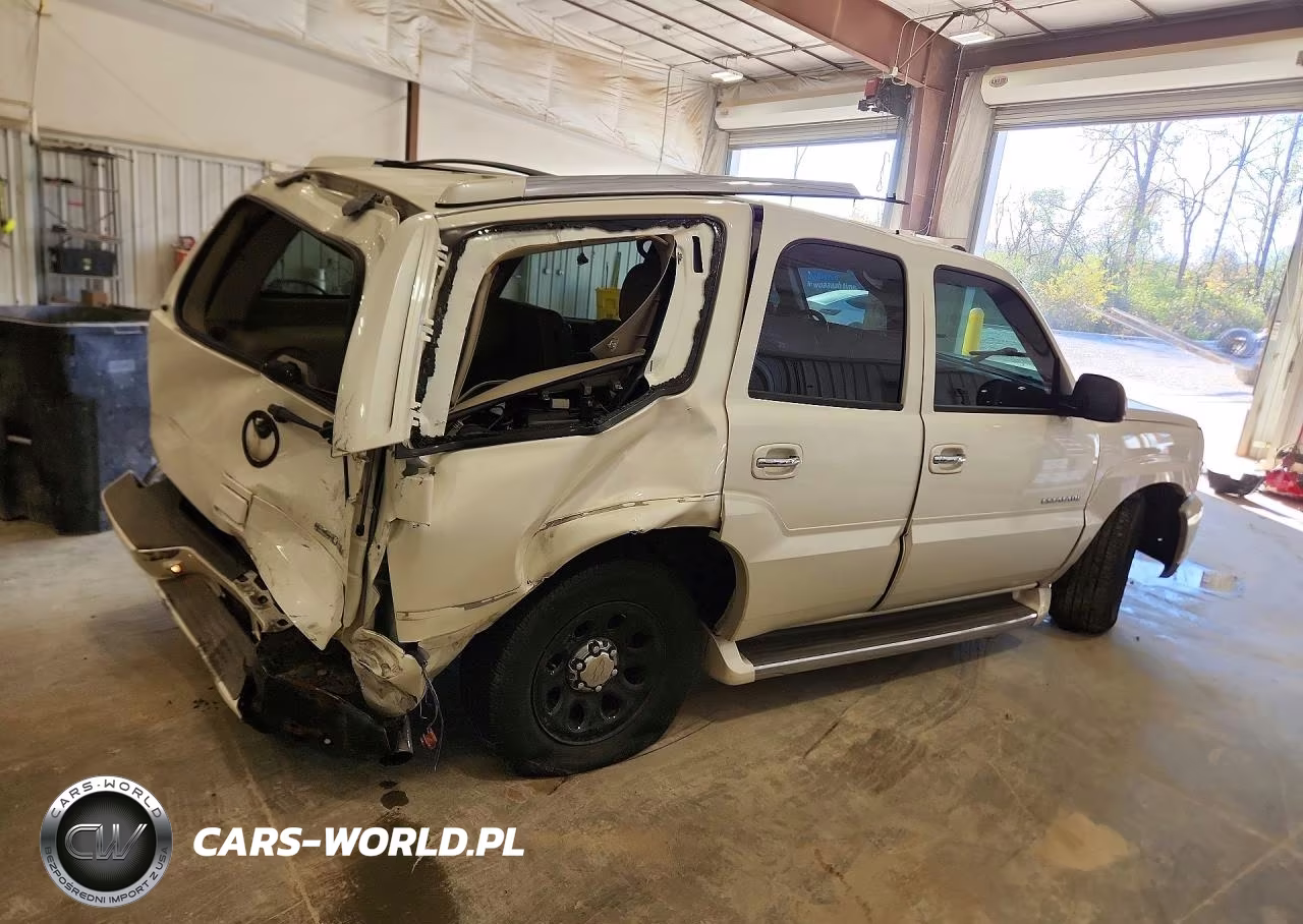 2005 Cadillac Escalade Luxury VIN:1GYEK63N95R267127 - 3