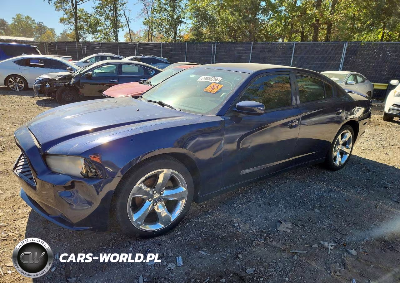 2013 Dodge Charger Sxt – zdjęcie 1 z 12