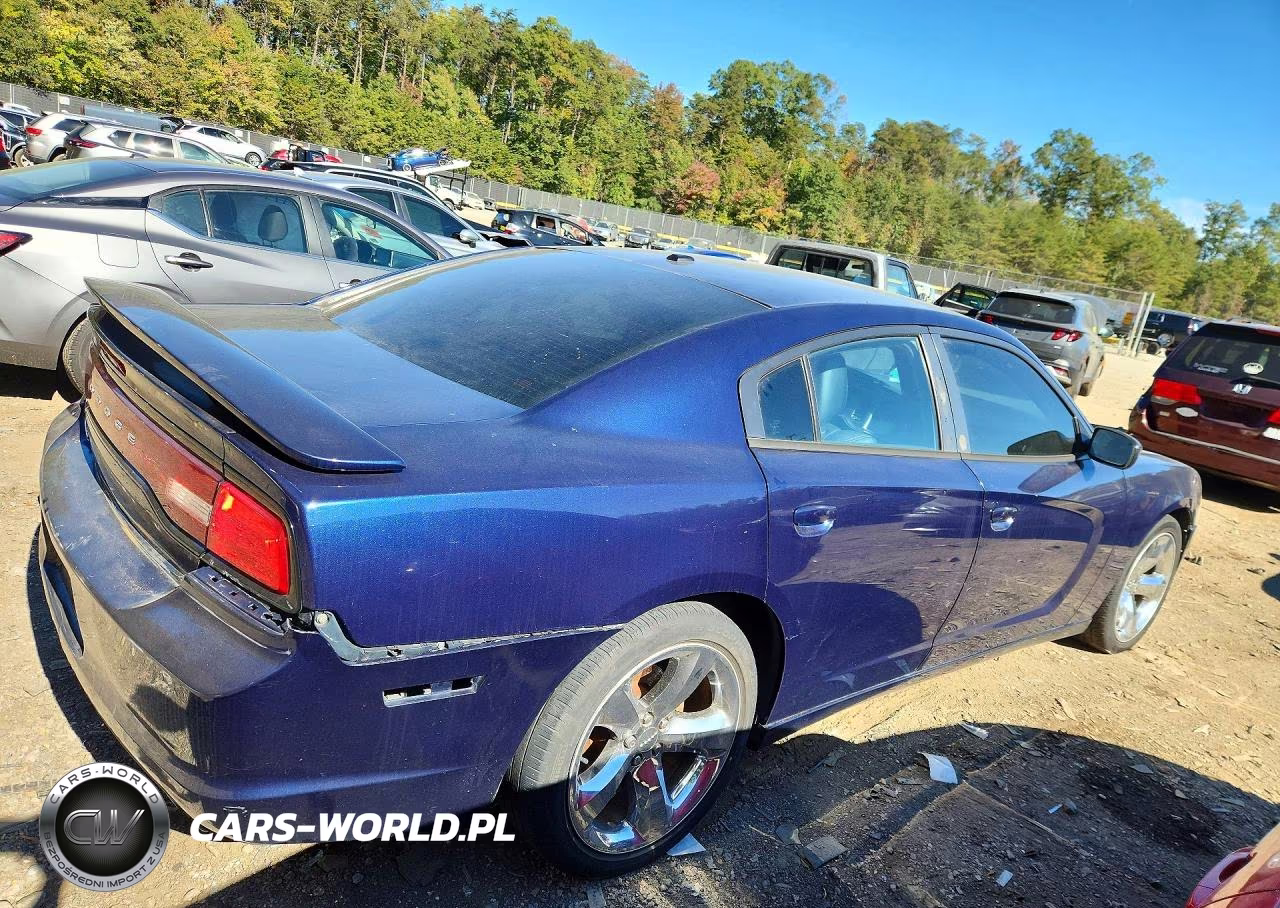 2013 Dodge Charger Sxt VIN:2C3CDXHG5DH726583 - 3