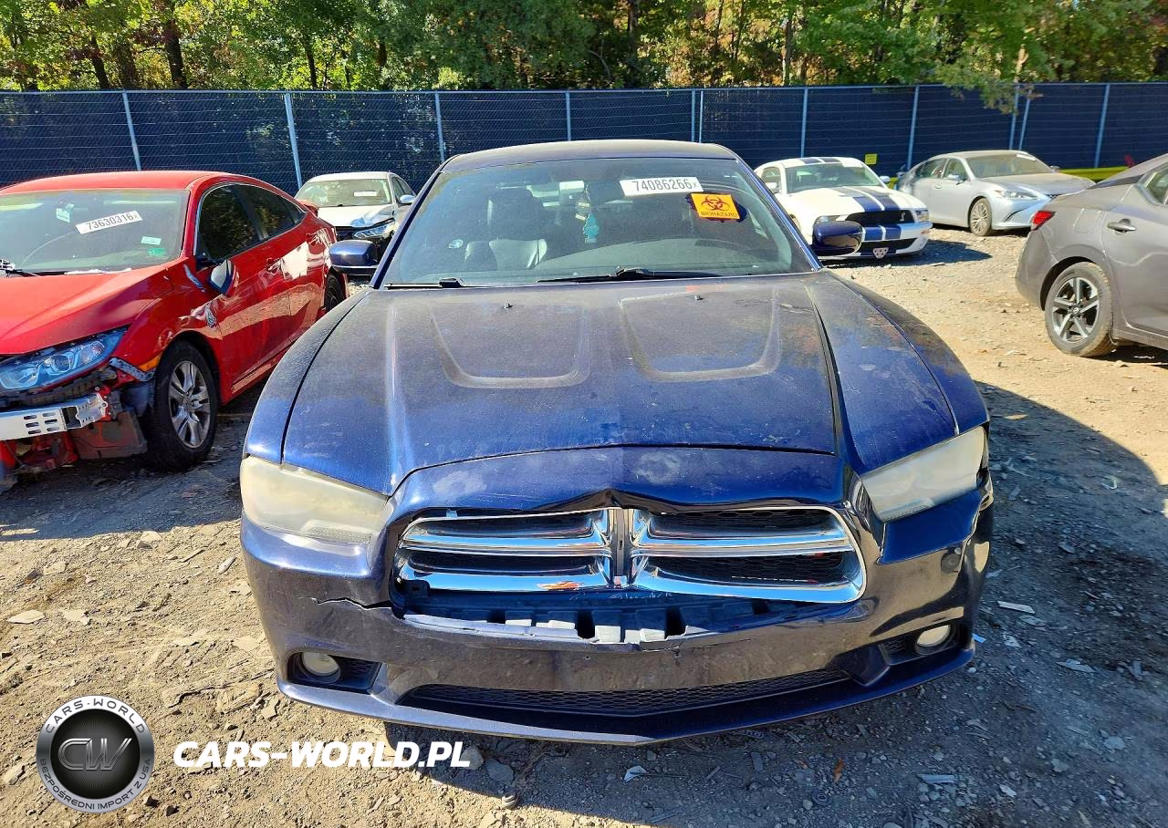 2013 Dodge Charger Sxt VIN:2C3CDXHG5DH726583 - 5